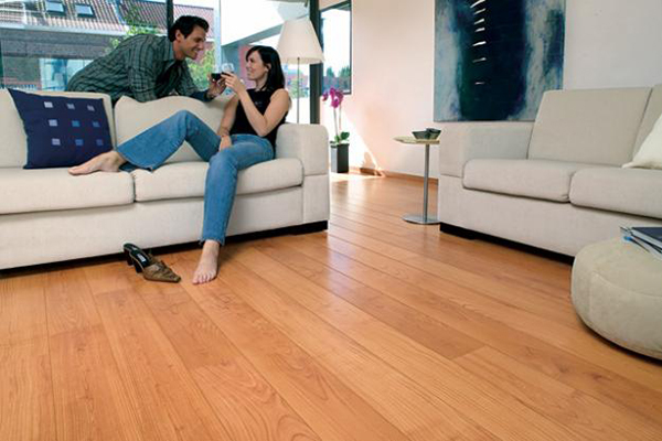 Sàn nhựa giả gỗ để ốp lát sàn nhà