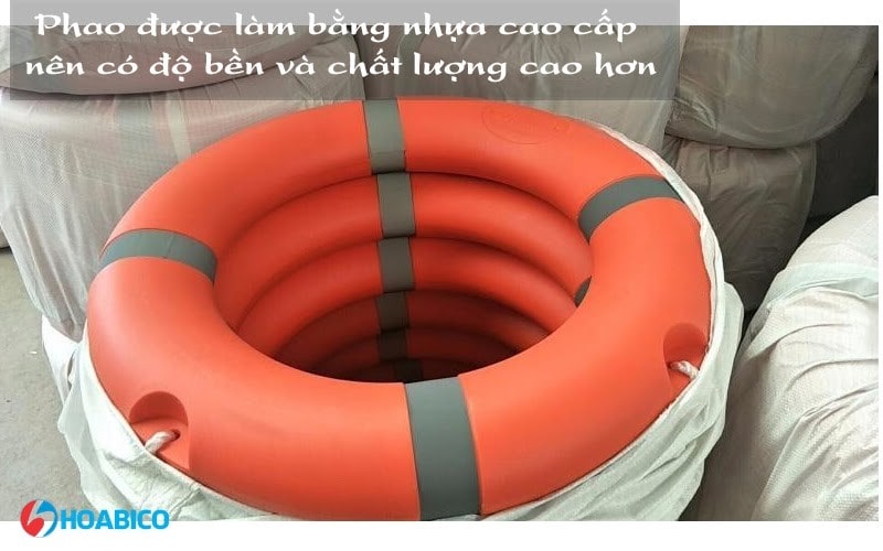 Phao cứu hộ bể bơi bằng nhựa - TOP 10 thiết bị cứu hộ bể bơi chuyên dụng