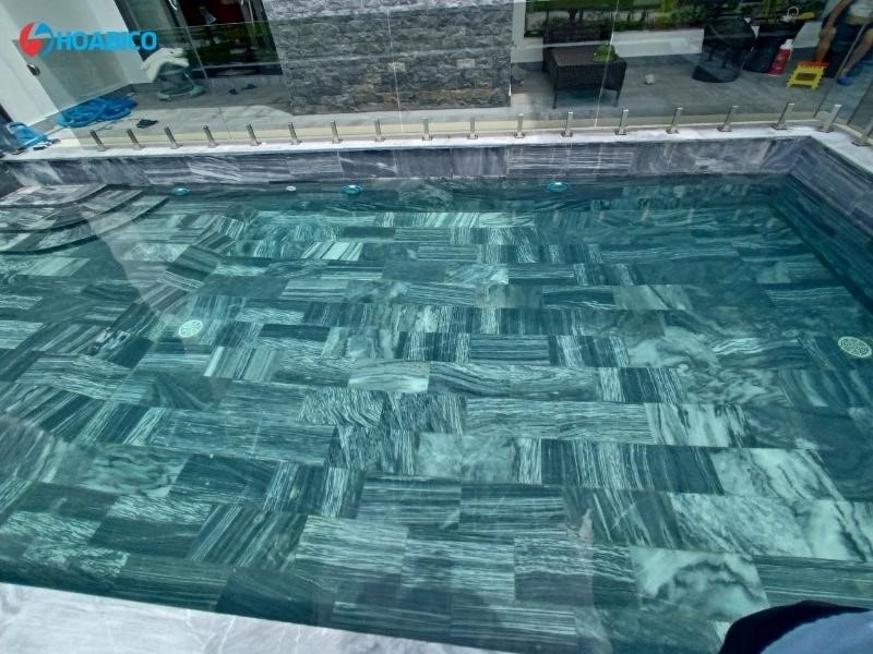 Hoàn thiện công trình bể bơi cho gia đình anh Minh tại Thái Bình