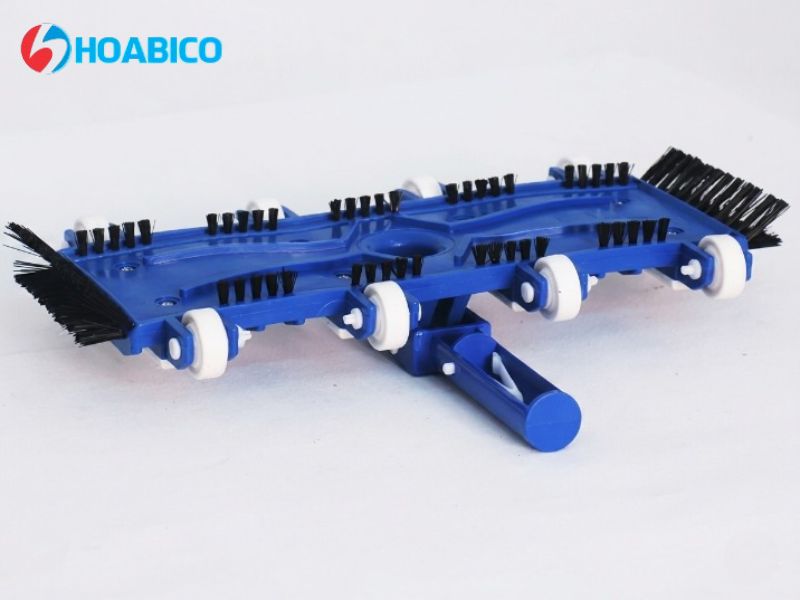 bàn hút vệ sinh hồ bơi