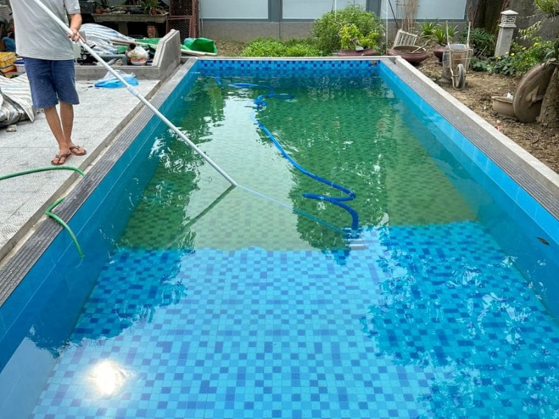 dự án vệ sinh bể bơi tại Quảng Bình