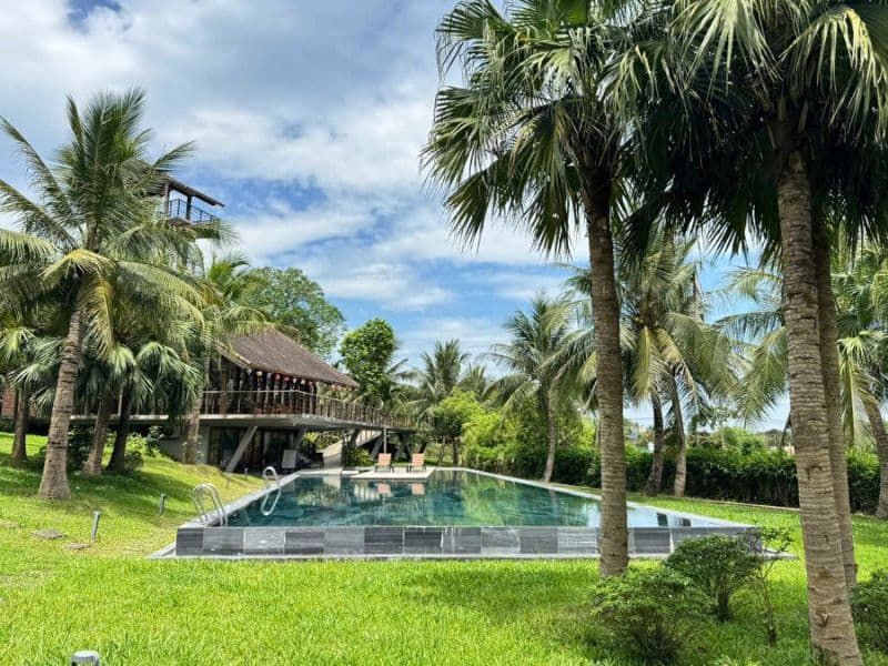 công trình thi công bể bơi nghỉ dưỡng tại Ninh Bình