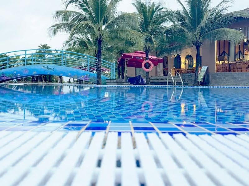 Hoabico bàn giao công trình lắp đặt thanh thoát tràn cho bể bơi tại khu đô thị Mỹ Gia 